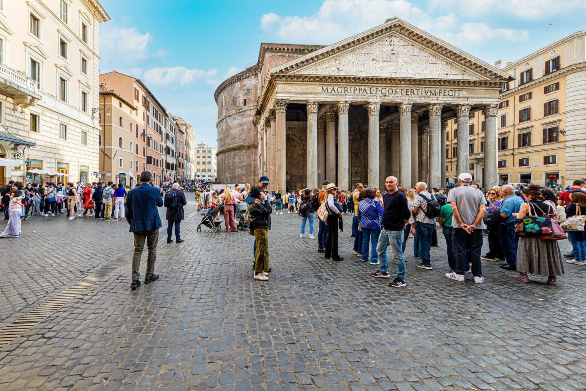 Deluxe Apartments Pantheon Рим Экстерьер фото